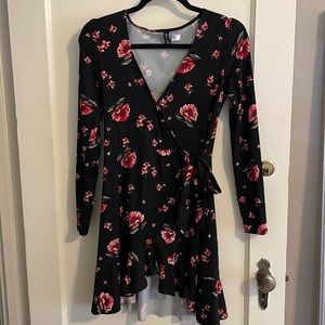 H&M Divided Long Sleeved Floral Dress